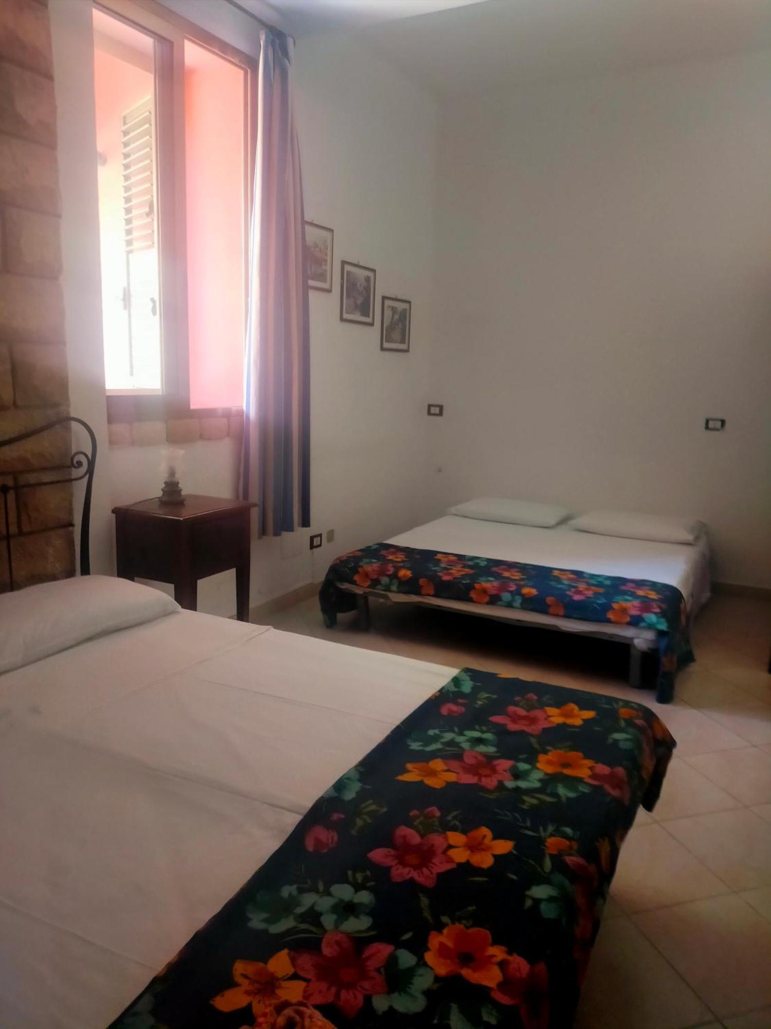 La Rosa Del Deserto Bed & Breakfast Шикли Екстериор снимка
