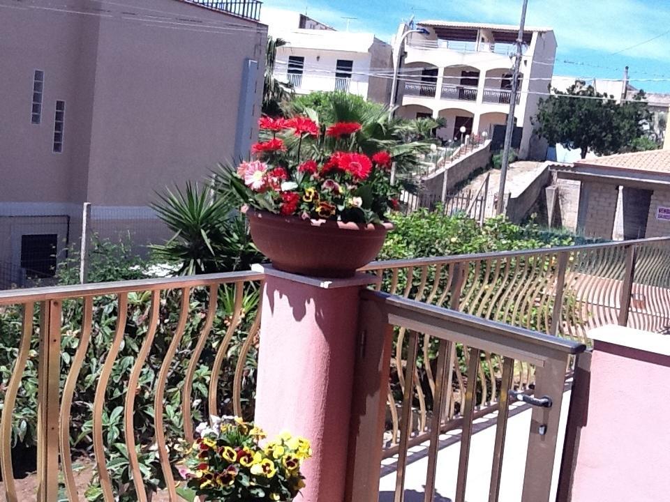 La Rosa Del Deserto Bed & Breakfast Шикли Стая снимка