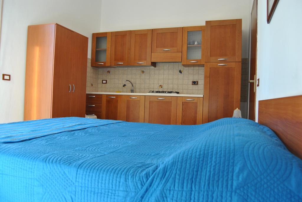 La Rosa Del Deserto Bed & Breakfast Шикли Стая снимка