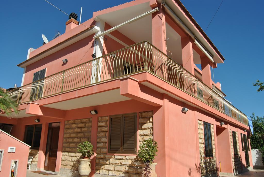 La Rosa Del Deserto Bed & Breakfast Шикли Екстериор снимка